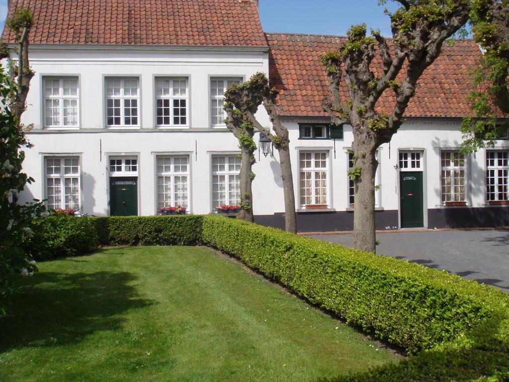 B&B De Grote Plaats Хогстратен Экстерьер фото